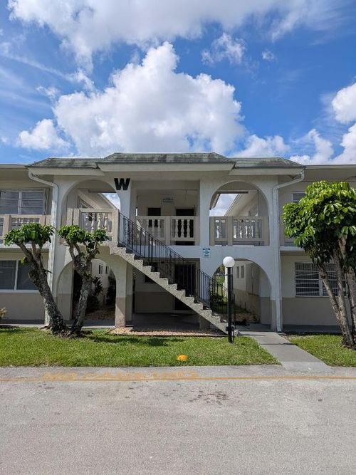 apt-w20-20120 Ne 2nd Ave, Miami Gardens, FL, 33179-2925 | Card Image