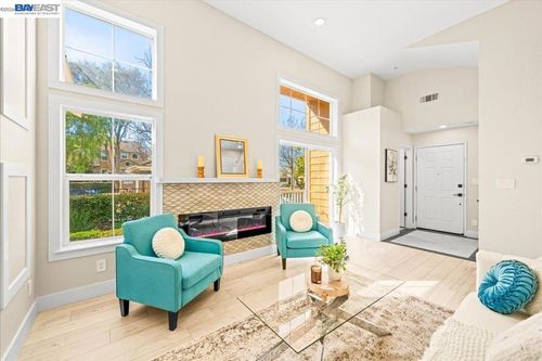 4630 Central Pkwy, Dublin, CA, 94568-7549 | Card Image