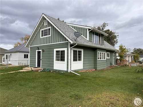 522 S 2nd St W, Baker, MT, 59313-9143 | Card Image