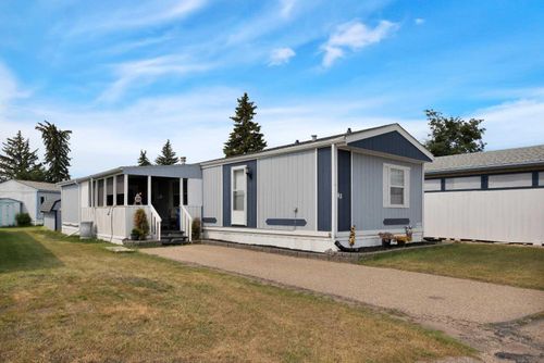 43 Parkside Dr, Red Deer, AB, T4P1K1 | Card Image