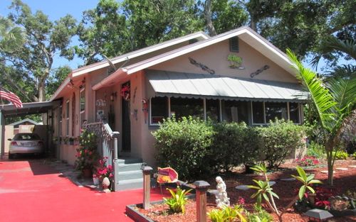917 17th St W, Bradenton, FL, 34205-5320 | Card Image