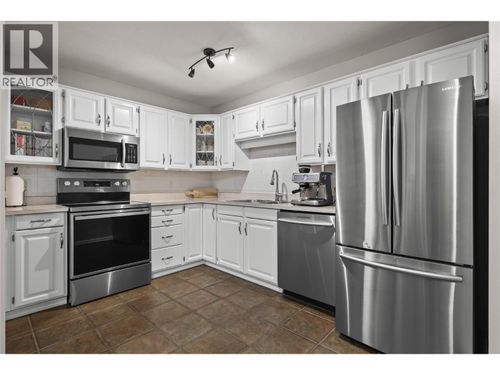 205-200 Hollywood Rd N, Kelowna, BC, V1X6Y9 | Card Image