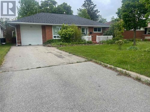 22 Queenston Cres, London, ON, N5W1N6 | Card Image