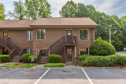 216 Ridge Forest Ct, Winston Salem, NC, 27104-3552 | Card Image