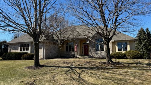 W150N10257 Windsong Cir W, GERMANTOWN, WI, 53022-5295 | Card Image