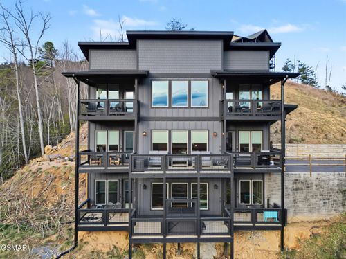 617 Big Bear Rdg, Gatlinburg, TN, 37738 | Card Image