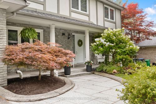 1548 Troika Crt, Mississauga, ON, L5J4C4 | Card Image