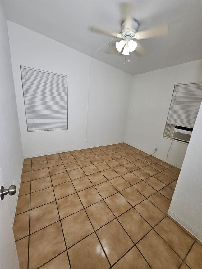 APT-4 - 1100 Ne 12 Th Ave, Condo with 1 bedrooms, 1 bathrooms and null parking in Fort Lauderdale FL | Image 5