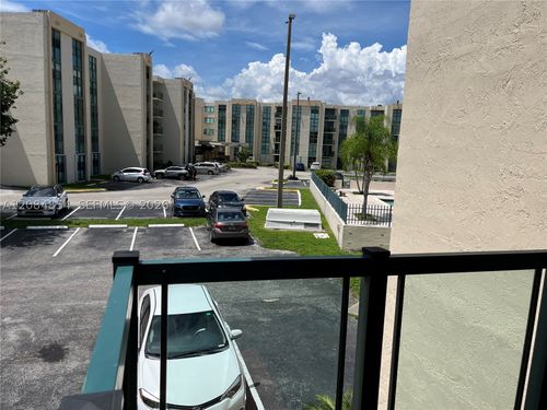 216-2075 Sw 122nd Ave, Miami, FL, 33175-7336 | Card Image