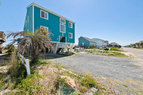 1123 E Beach Dr, Oak Island, NC, 28465-6555 | Card Image