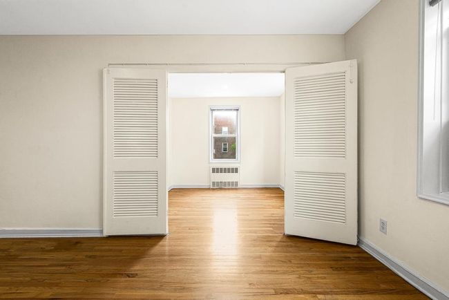 APT-5B - 72 112 Th St, Home with 2 bedrooms, 1 bathrooms and null parking in Forest Hills NY | Image 12