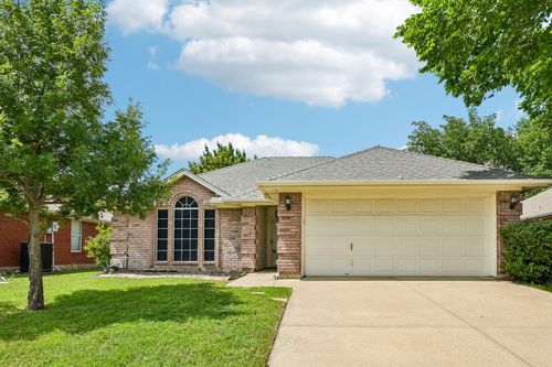 1036 Springhill Dr, Saginaw, TX, 76179-3453 | Card Image