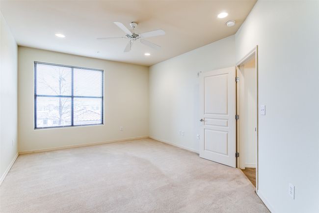 Primary bedroom with private en-suite bathroom | Image 7