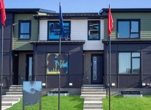 {{alt}} | Card Image