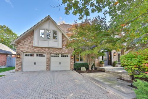 2464 Deer Run Ave, Oakville, ON, L6J6K9 | Card Image