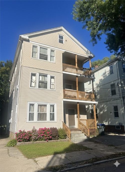 23 Richter St, Providence, RI, 02908-4303 | Card Image