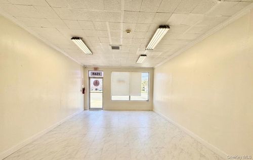 1548 Union Blvd, Bay Shore, NY, 11706-7320 | Card Image