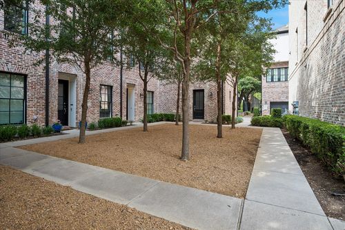 14957 Oak Street, Addison, TX, 75001 | Card Image