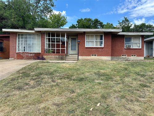 1337 Adelaide Dr, Dallas, TX, 75216-6913 | Card Image