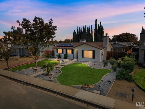 765 S Monterey Ave, Coalinga, CA, 93210-2554 | Card Image