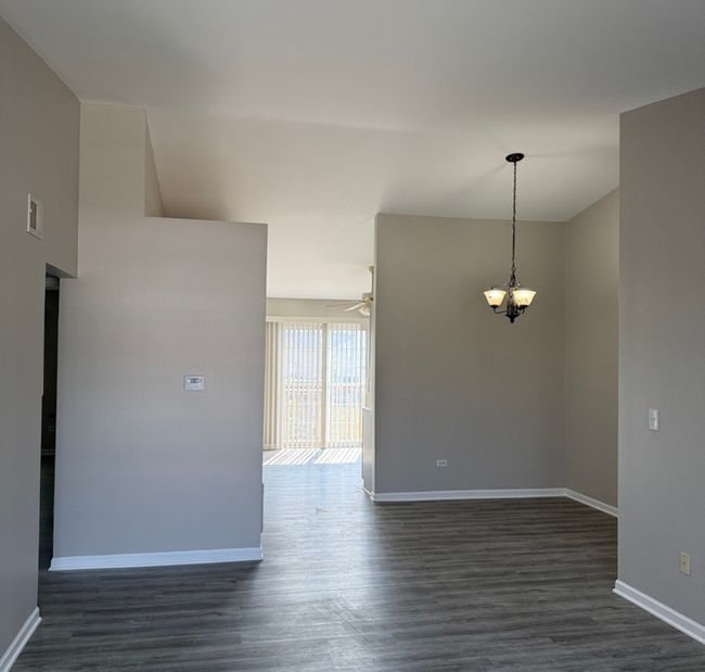 UNIT-2N - 1411 Berta Dr, Condo with 2 bedrooms, 1 bathrooms and 2 parking in Crest Hill IL | Image 6
