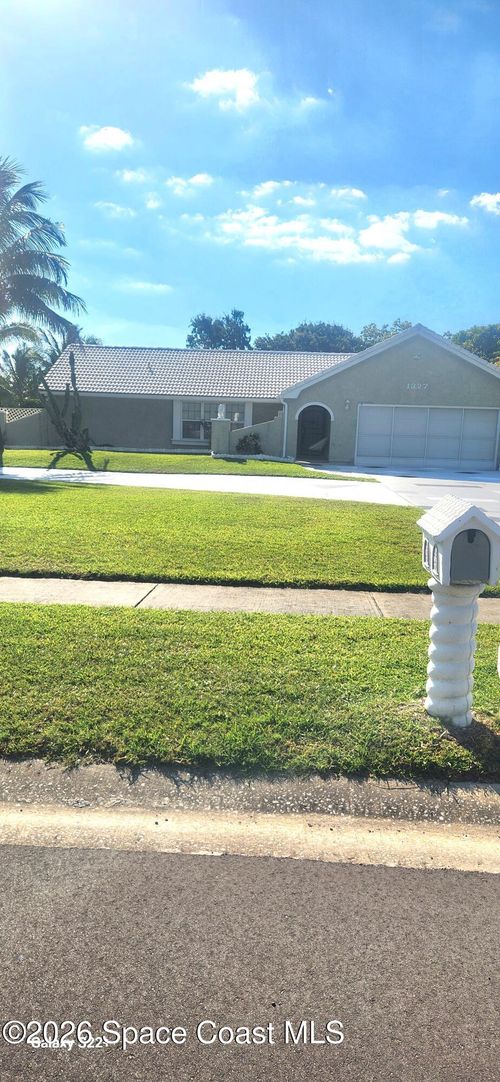 1327 Cherry Hills Rd Ne, Palm Bay, FL, 32905-3701 | Card Image