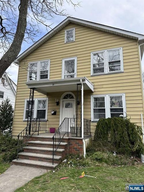 18 S Mountain Ave, Cedar Grove, NJ, 07009-2112 | Card Image