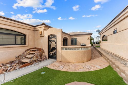 1905 Victoria Farms Rd, Lake Havasu City, AZ, 86404-8535 | Card Image