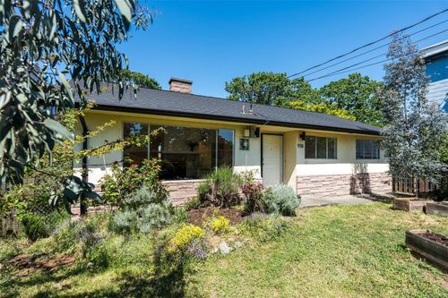 918 Bay St, Victoria, BC, V8T1R7 | Card Image