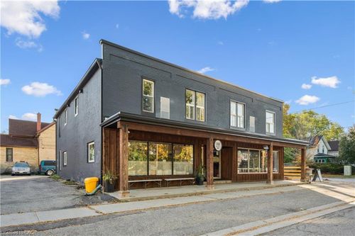 3-132 Ahrens St W, Kitchener, ON, N2H4C7 | Card Image