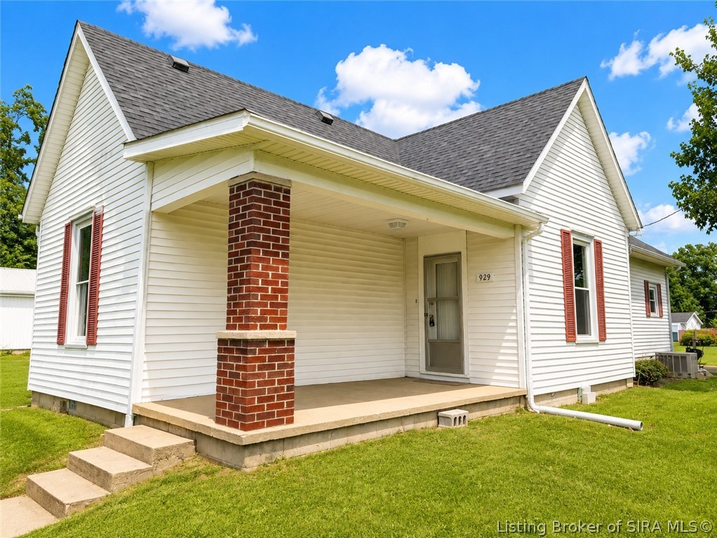 Residential in Scottsburg 3
