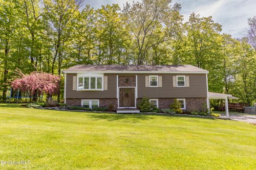 818 Partridge Rd, Lanesborough, MA, 01237-9518 | Card Image