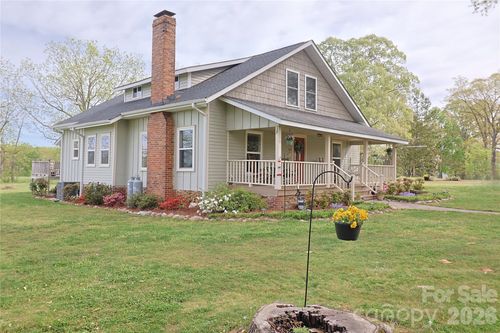 104 Ware Loop Dr, Kings Mountain, NC, 28086-8784 | Card Image