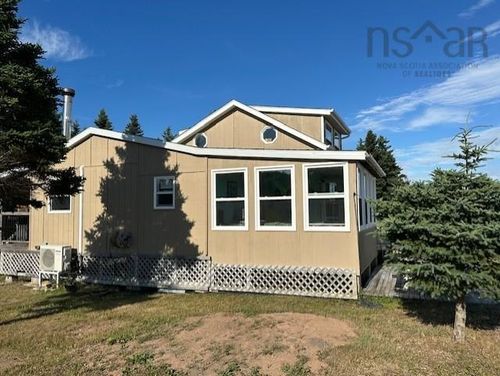 73 Gradys Reach Rd S, Boylston, NS, B0H1G0 | Card Image