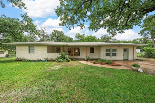 1813 Madera Dr, Waco, TX, 76705-3577 | Card Image