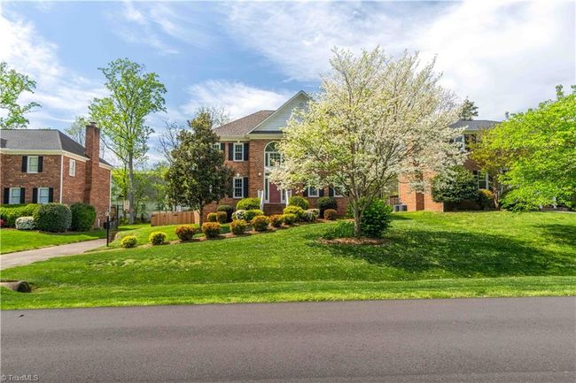 4504 Carriagebrook Ct, House other with 3 bedrooms, 4 bathrooms and null parking in Clemmons NC | Image 4
