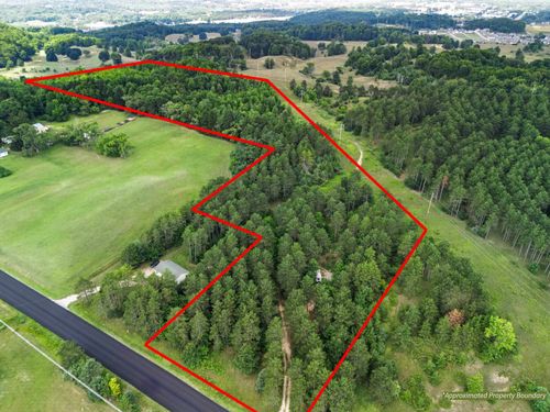 1216 Hoch Rd, Traverse City, MI, 49696-8830 | Card Image