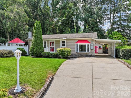 151 Meadow St, Waynesville, NC, 28786-3727 | Card Image