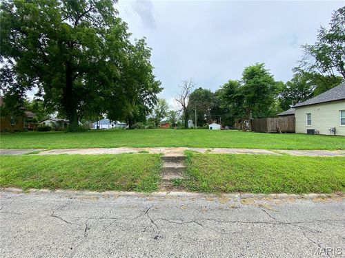 311 E Pine St, Percy, IL, 62272-0018 | Card Image