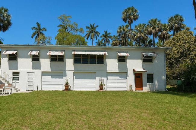 2076 E Main Street, House other with 4 bedrooms, 3 bathrooms and null parking in Pahokee FL | Image 5