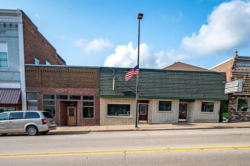 359 W Main St, Ellsworth, WI, 54011-5087 | Card Image