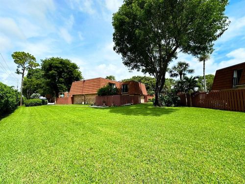 105-1545 Augusta Cir, Delray Beach, FL, 33445-5771 | Card Image