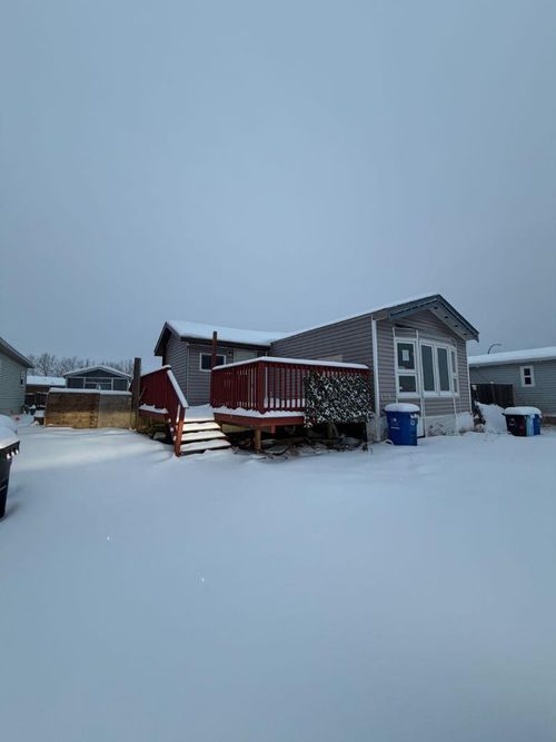 {{alt}} | Card Image