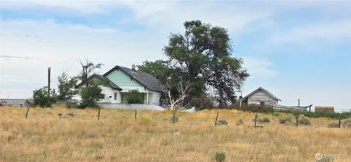 15841 Us Highway 2, Waterville, WA, 98858-9781 | Card Image