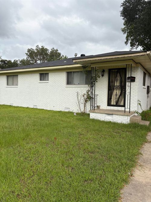206 Mills St, North Little Rock, AR, 72117-5018 | Card Image