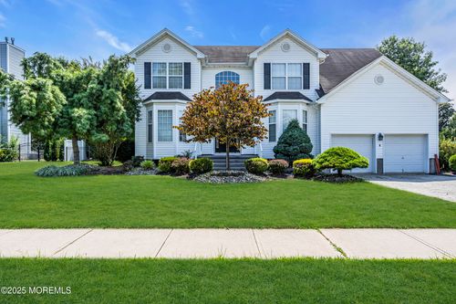 8 Cabin Brook Cres, Manchester, NJ, 08759-5047 | Card Image