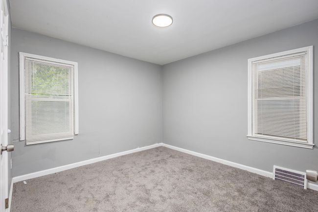 9231 Burt Rd, House other with 3 bedrooms, 1 bathrooms and null parking in Detroit MI | Image 11