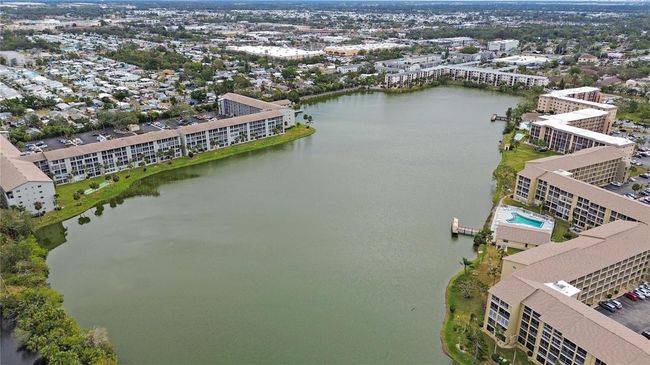 K302 - 3622 Lake Bayshore Dr, Condo with 2 bedrooms, 2 bathrooms and null parking in BRADENTON FL | Image 23