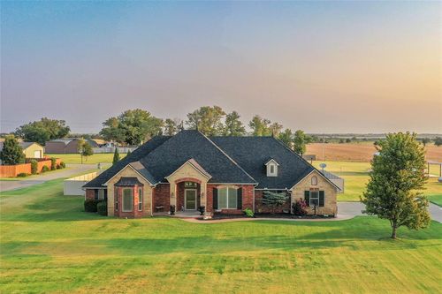 24191 E 996 Rd, Weatherford, OK, 73096-9319 | Card Image