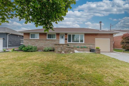77 Balmoral Ave, Welland, ON, L3B1S5 | Card Image